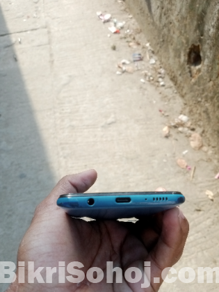Samsung A30 (4/64)